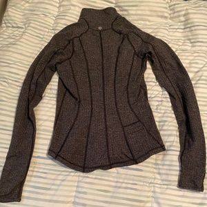 Size 4 Lululemon: Run Briskly Long Sleeve Sweater